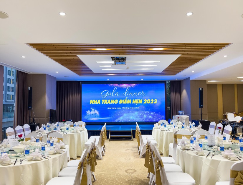 Nhìn lại những khoảnh khắc ấn tượng của tiệc GALA DINNER tại The Art Nest Hotel Nha Trang